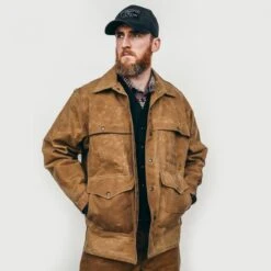 Filson Tin Cruiser - Dark Tan -Günstiges Filson Geschäft Tin Cruiser Mood1 1280x1280